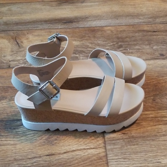 Steve Madden Shoes - Steve Madden sandals